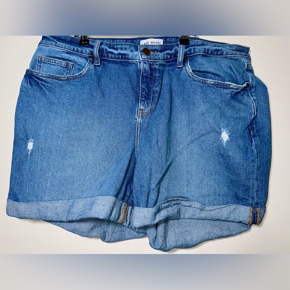 EUC LANE BRYANT Denim Shorts -‎ 18